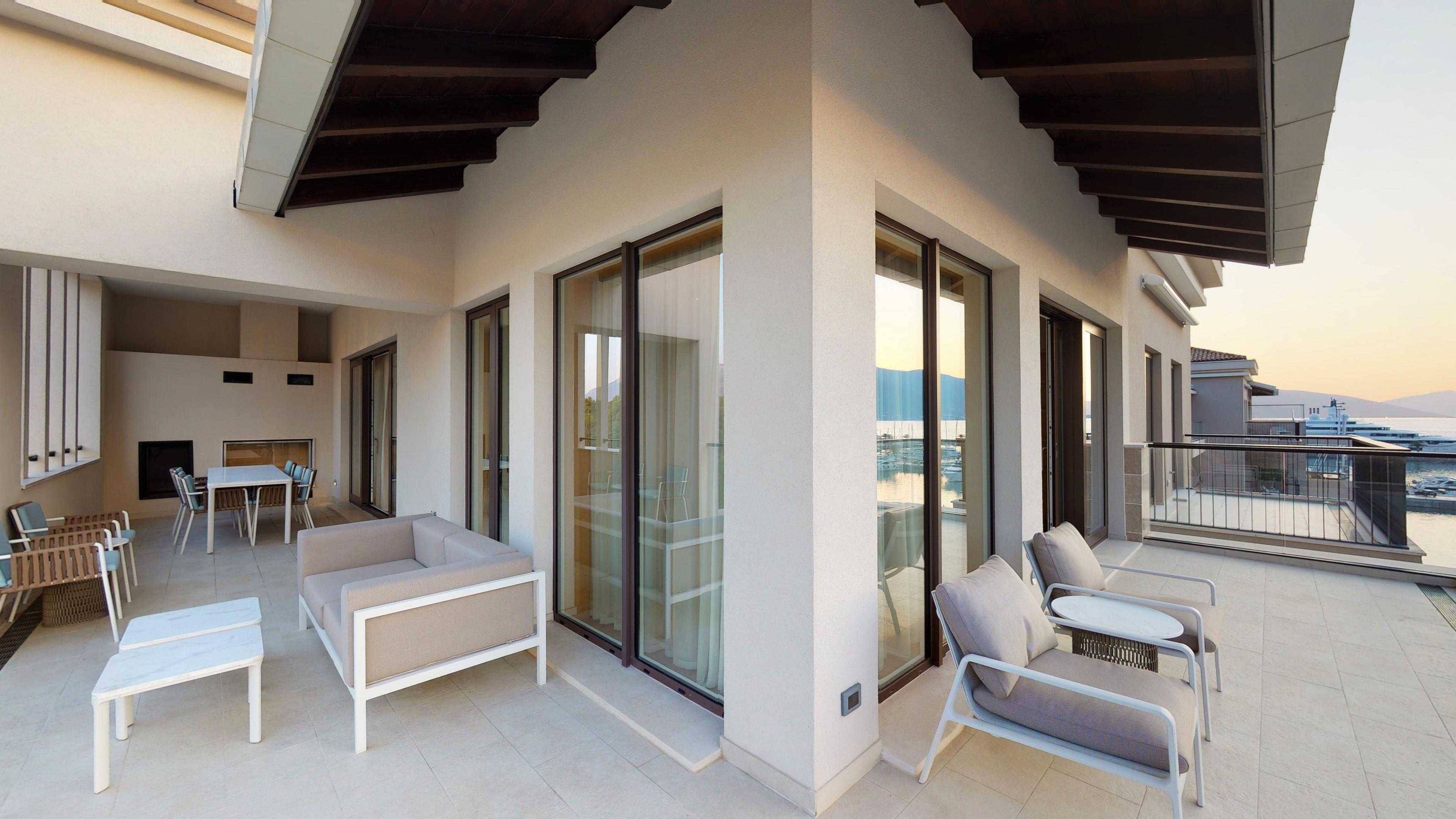 Aqua residences